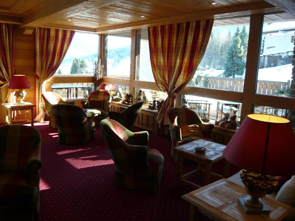 Aux Ducs De Savoie Hotel Combloux Luaran gambar