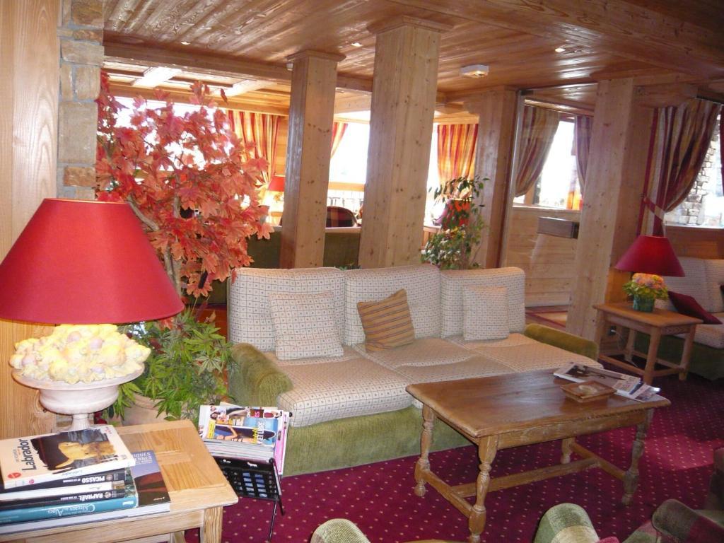 Aux Ducs De Savoie Hotel Combloux Luaran gambar